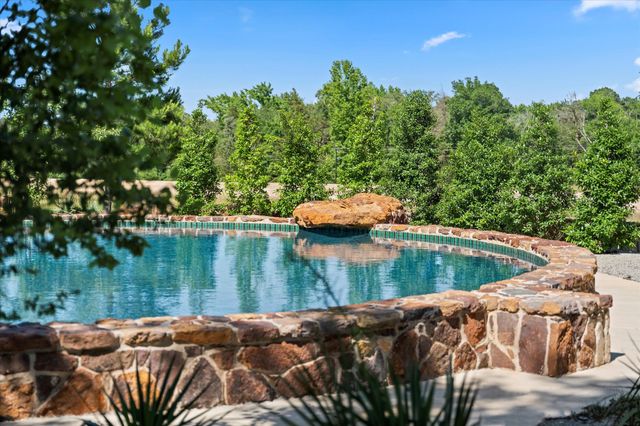 6114 HWY 37 Highway, Mount Vernon, TX 75494