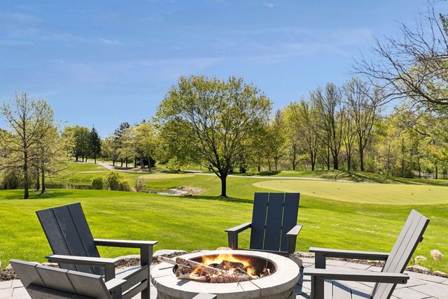 18482 Bearpath Trail, Eden Prairie, MN 55347