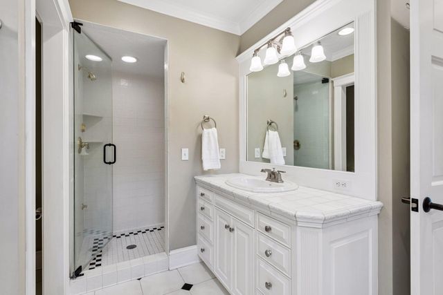 18482 Bearpath Trail, Eden Prairie, MN 55347