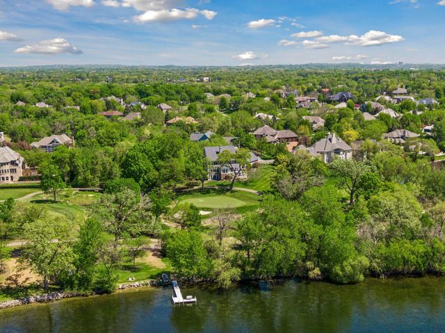 18482 Bearpath Trail, Eden Prairie, MN 55347