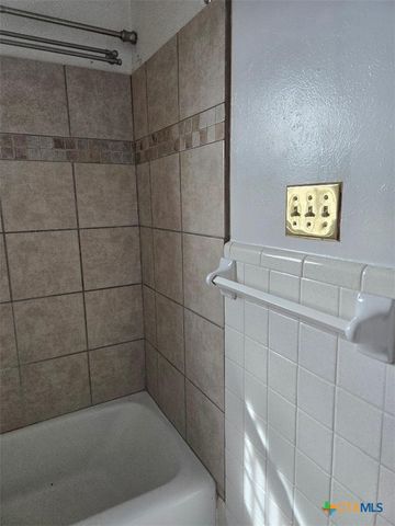 1007 Illinois Avenue, Killeen, TX 76541