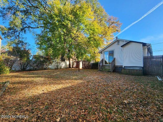 43 Shoreland Terrace, North Middletown, NJ 07748