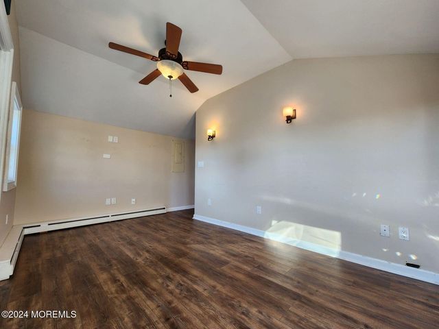 43 Shoreland Terrace, North Middletown, NJ 07748
