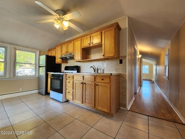 43 Shoreland Terrace, North Middletown, NJ 07748
