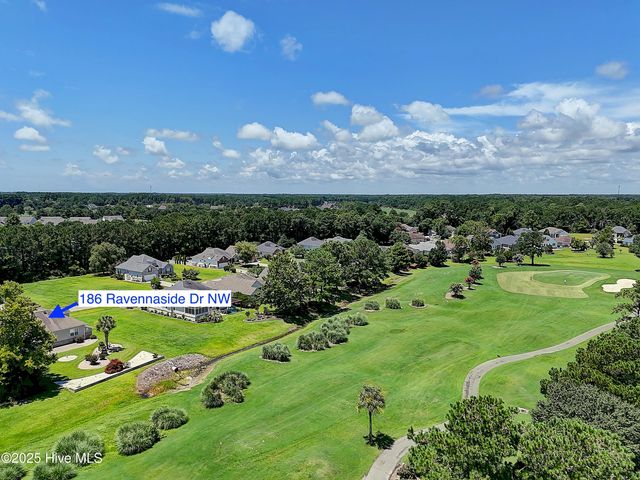186 Ravennaside Drive, Calabash, NC 28467