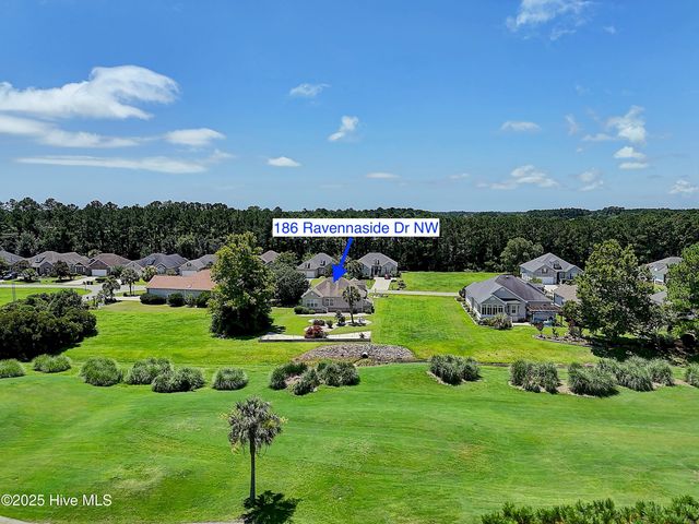 186 Ravennaside Drive, Calabash, NC 28467