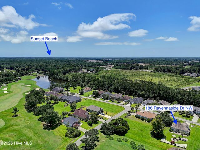 186 Ravennaside Drive, Calabash, NC 28467