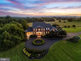 15999 HAMPTON RD, Hamilton, VA 20158
