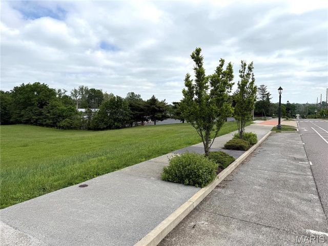 16815 Manchester Road, Wildwood, MO 63040