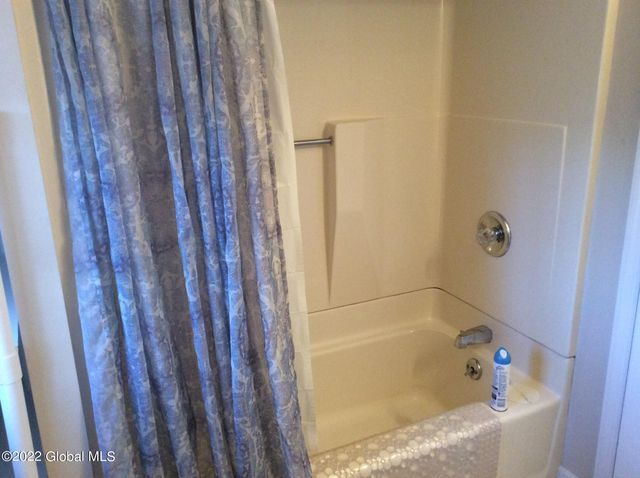 36 The Concourse, Bethlehem, NY 12203