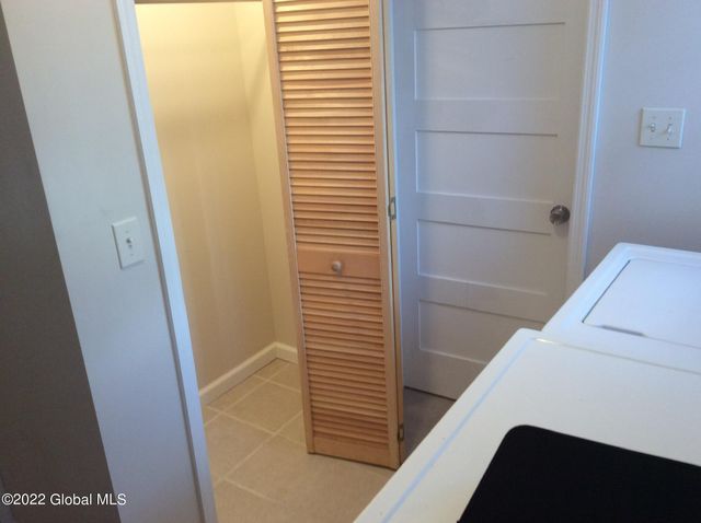 36 The Concourse, Bethlehem, NY 12203