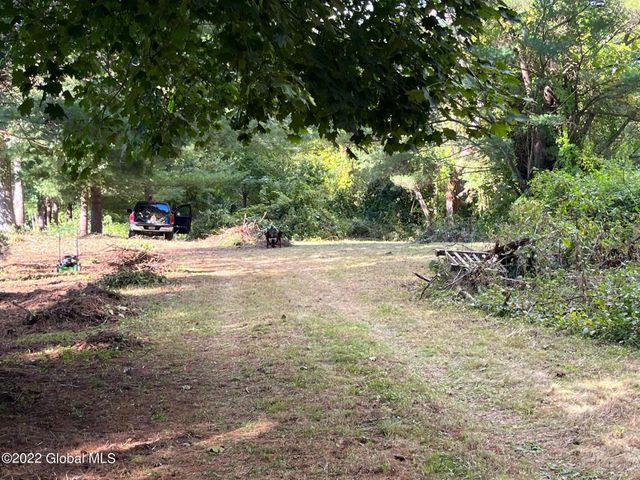 36 The Concourse, Bethlehem, NY 12203