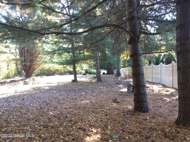 36 The Concourse, Bethlehem, NY 12203