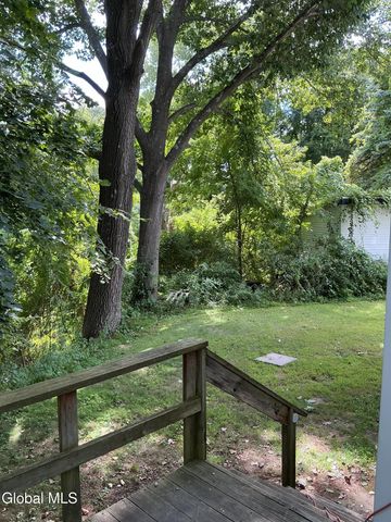 36 The Concourse, Bethlehem, NY 12203