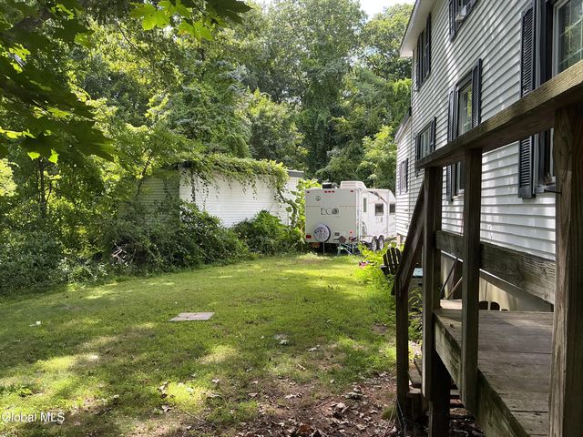 36 The Concourse, Bethlehem, NY 12203