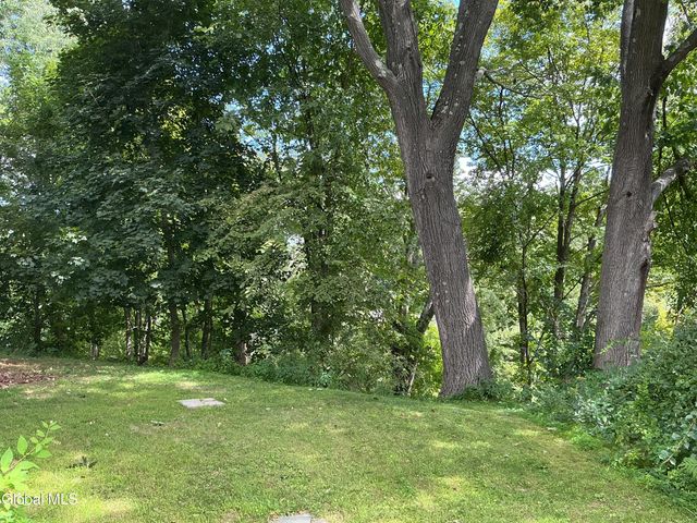 36 The Concourse, Bethlehem, NY 12203