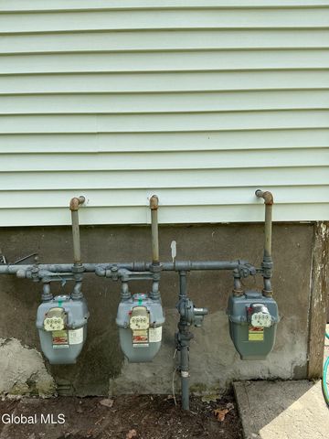 36 The Concourse, Bethlehem, NY 12203