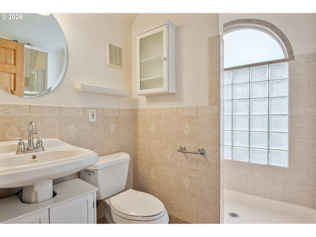 103 CARROLLS Ave, Carrolls, WA 98609