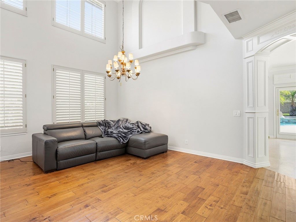 Image 12 of property listing at 20316 Wynfreed Lane, Porter Ranch, CA 91326