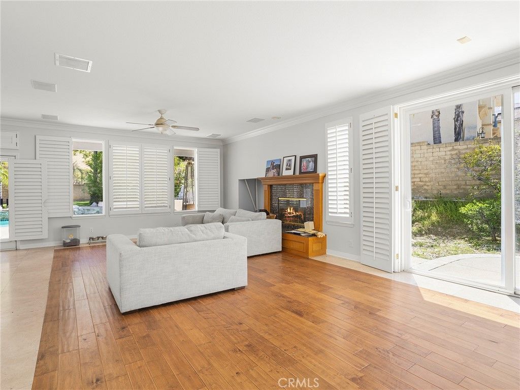 Image 17 of property listing at 20316 Wynfreed Lane, Porter Ranch, CA 91326