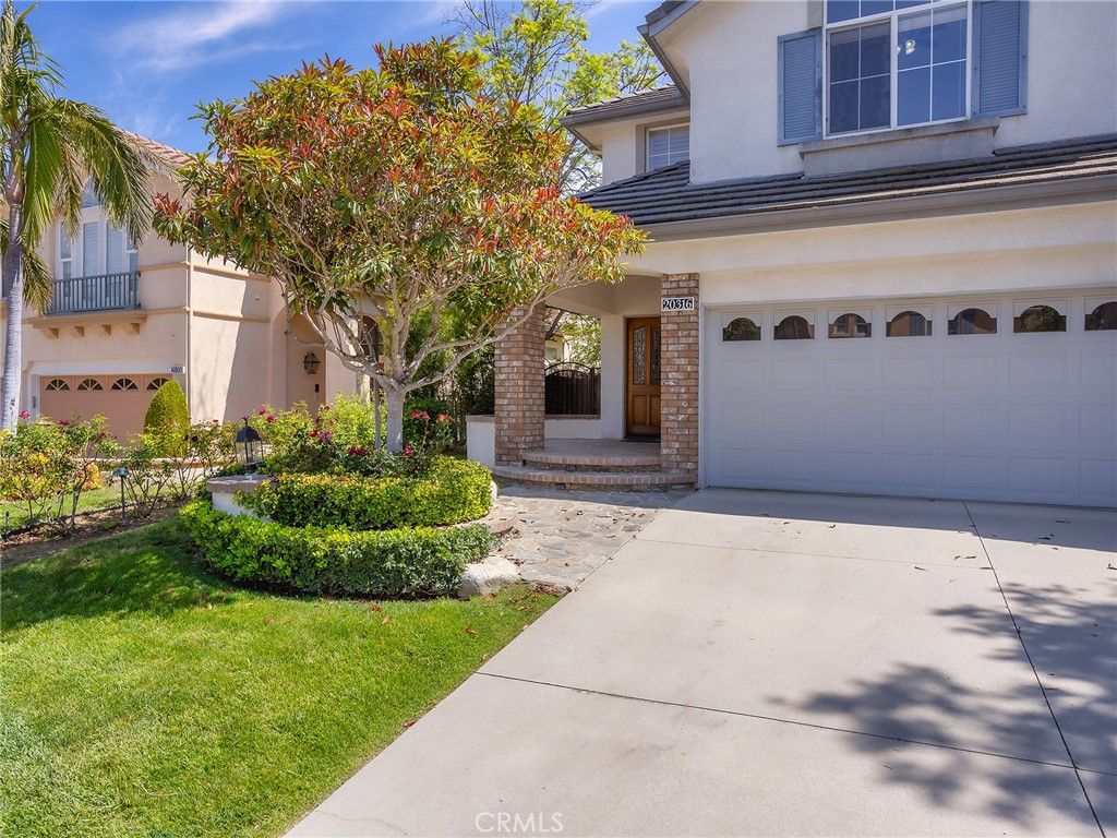Image 3 of property listing at 20316 Wynfreed Lane, Porter Ranch, CA 91326