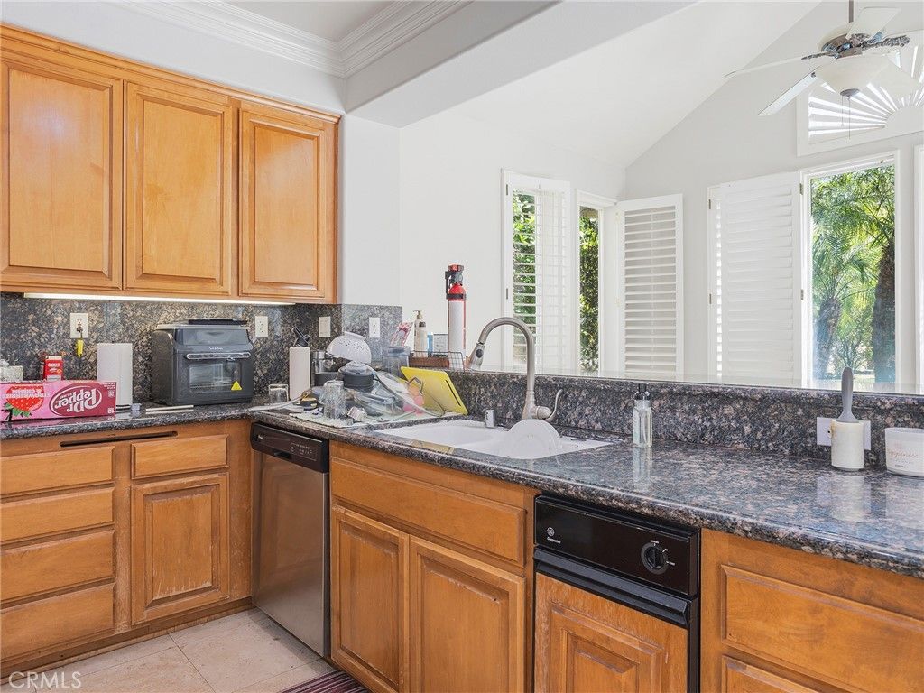 Image 8 of property listing at 20316 Wynfreed Lane, Porter Ranch, CA 91326