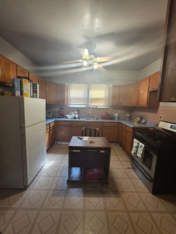 1516 W 72nd Street, Chicago, IL 60636