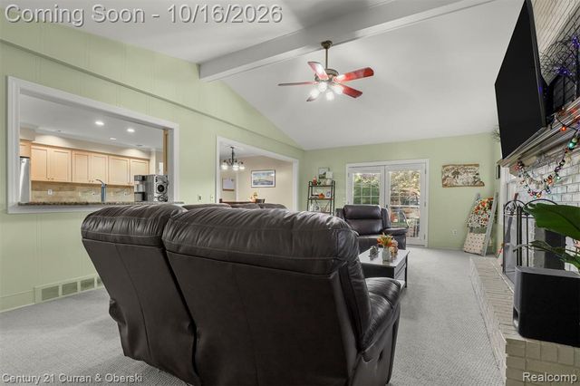 15562 N Royal Doulton Boulevard, Clinton Township, MI 48038