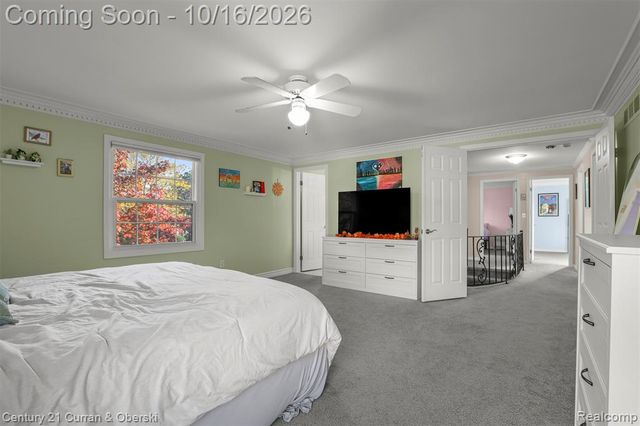 15562 N Royal Doulton Boulevard, Clinton Township, MI 48038