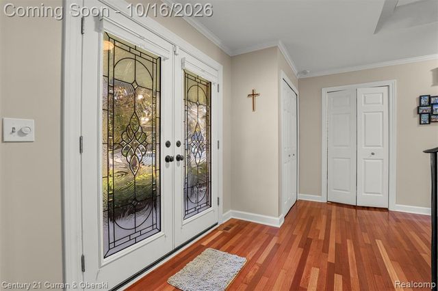 15562 N Royal Doulton Boulevard, Clinton Township, MI 48038