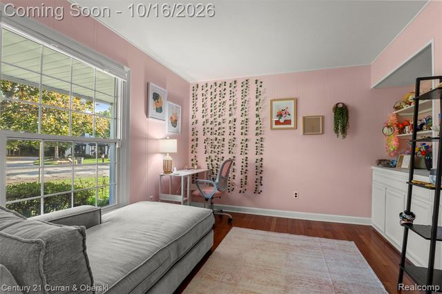 15562 N Royal Doulton Boulevard, Clinton Township, MI 48038