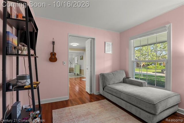 15562 N Royal Doulton Boulevard, Clinton Township, MI 48038