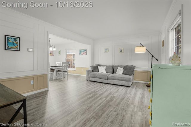 15562 N Royal Doulton Boulevard, Clinton Township, MI 48038