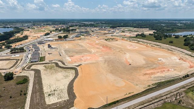 204 STREAMWATER WAY, Groveland, FL 34736