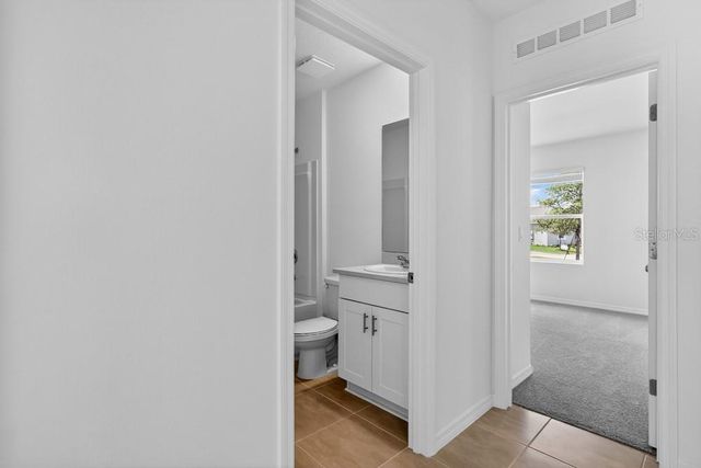 204 STREAMWATER WAY, Groveland, FL 34736