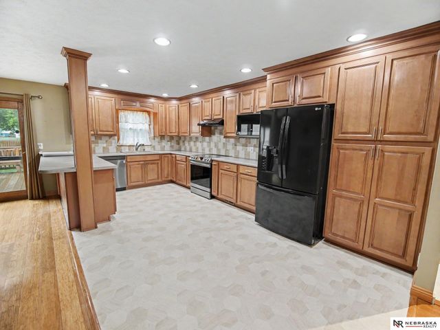 6613 S 139 Circle, Omaha, NE 68137