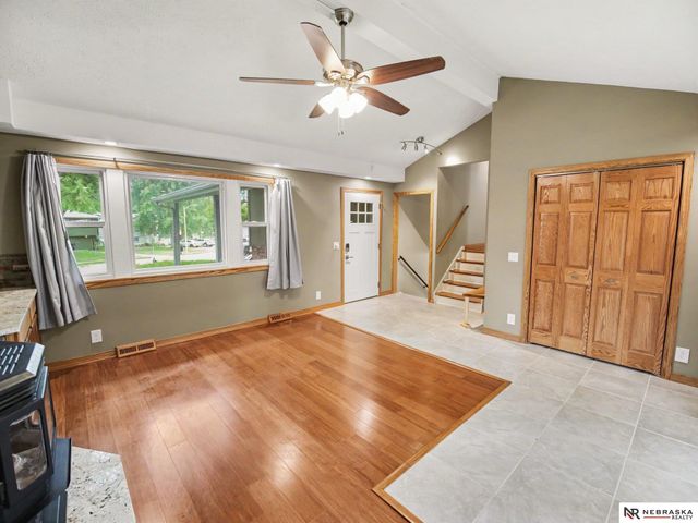 6613 S 139 Circle, Omaha, NE 68137