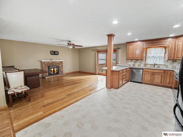 6613 S 139 Circle, Omaha, NE 68137
