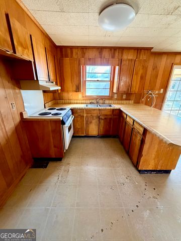 102 Lee Street, Centerville, GA 31028