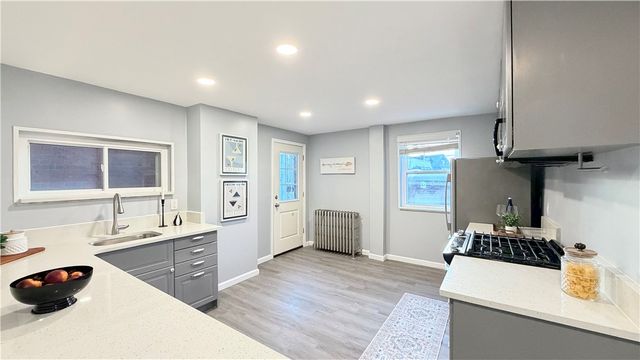 244 S Mathilda St, Friendship Park, PA 15224