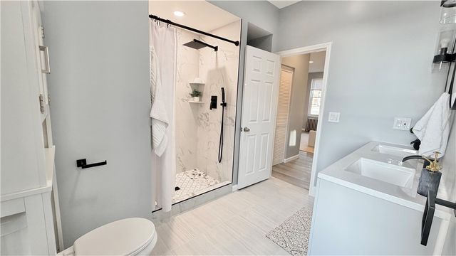 244 S Mathilda St, Friendship Park, PA 15224