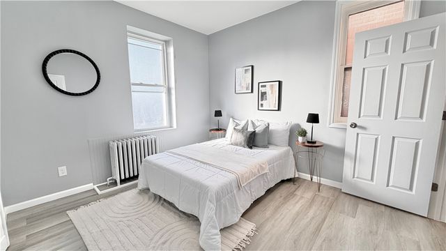 244 S Mathilda St, Friendship Park, PA 15224