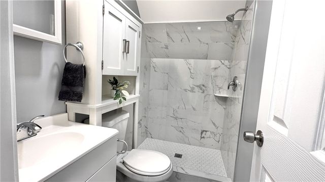 244 S Mathilda St, Friendship Park, PA 15224