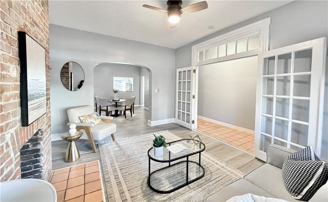 244 S Mathilda St, Friendship Park, PA 15224