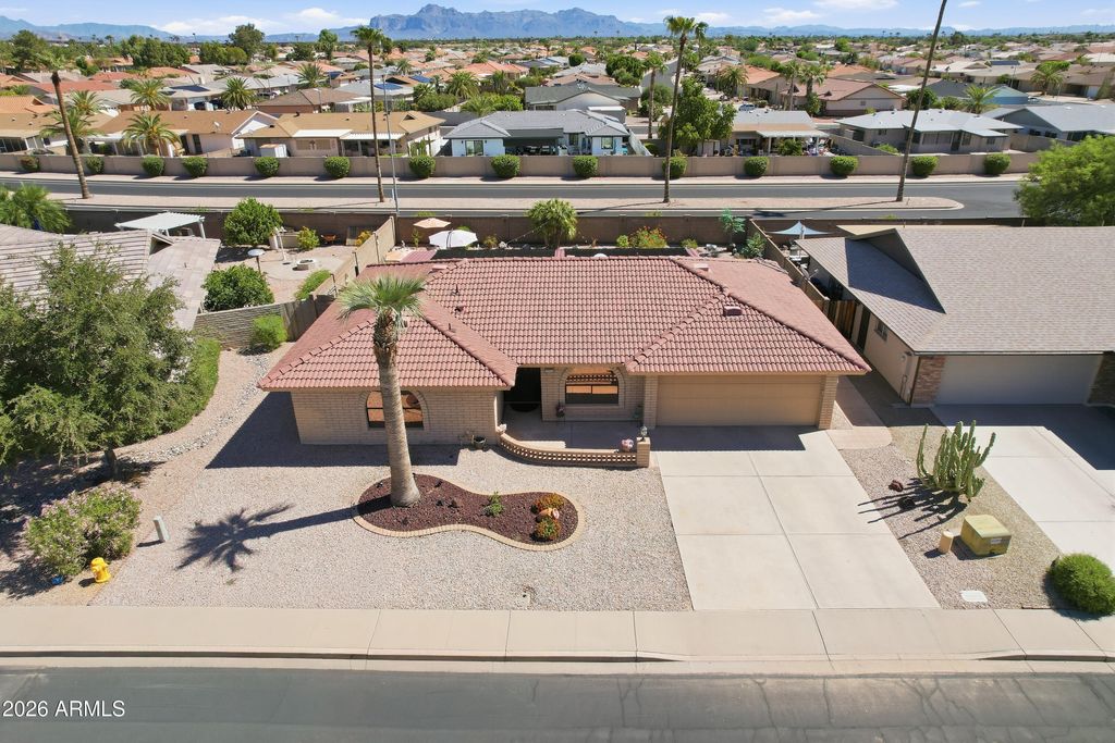 2441 S HONEYSUCKLE Circle, Mesa, AZ 85209 — photo 5