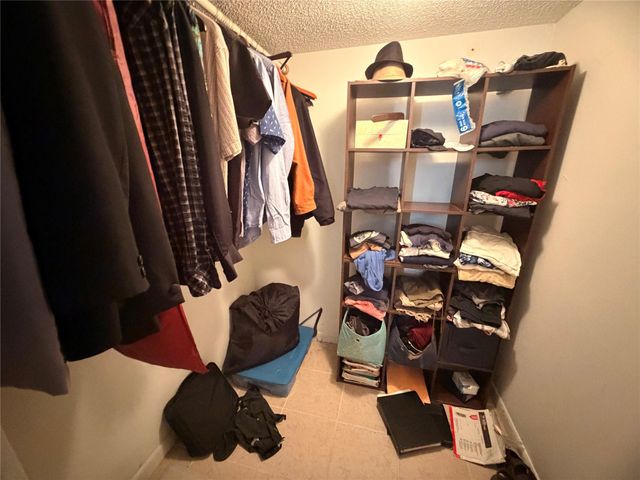 2850 Somerset Dr 208, Lauderdale Lakes, FL 33311