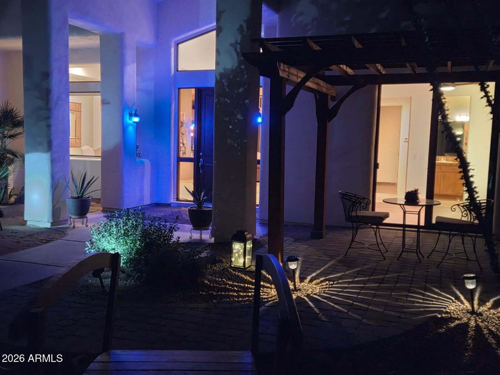 Image 11 of property listing at 14007 E BAJADA Drive, Scottsdale, AZ 85262