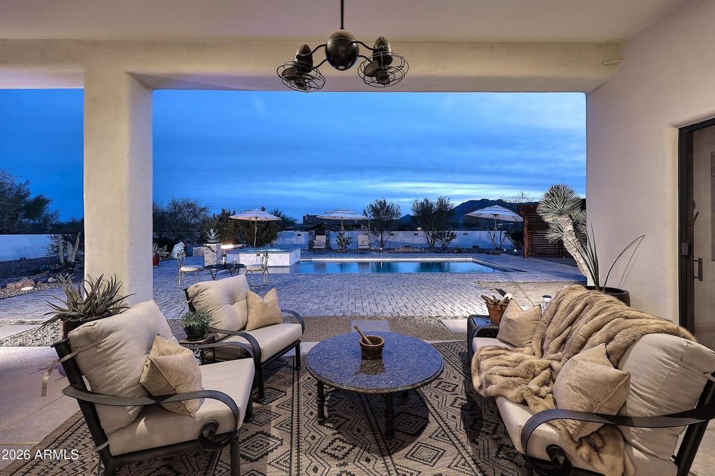 Image 24 of property listing at 14007 E BAJADA Drive, Scottsdale, AZ 85262