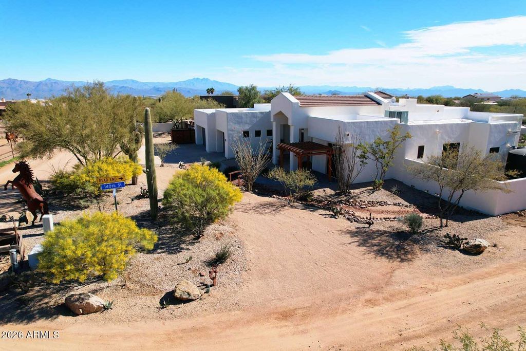 Image 4 of property listing at 14007 E BAJADA Drive, Scottsdale, AZ 85262