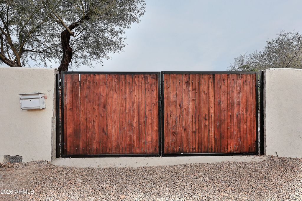 Image 98 of property listing at 14007 E BAJADA Drive, Scottsdale, AZ 85262